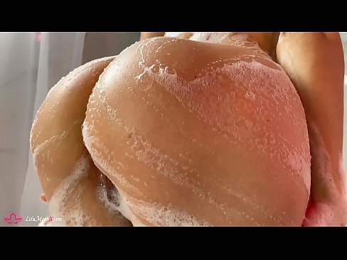 ❤️ Brunette Masturbates obo pẹlu Vibrator to Intense Orgasm ni Shower Ohun onihoho didara ☑